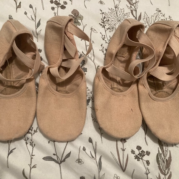 Bloch ballet slippers(SOLD) - Picture 1 of 4